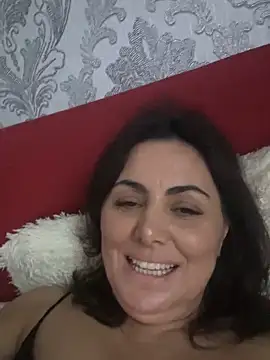 Snapshot of Emma_roqueen chatting on 06-21-26, 05:37 Emma roqueen online show from 06-21-26, 05:37