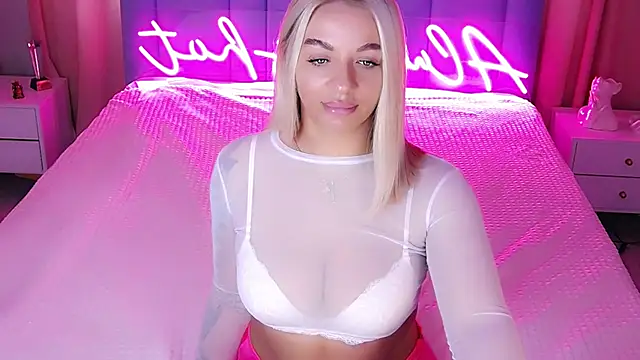 Snapshot of AllwaysHotJ chatting on 10-23-25, 02:33 AllwaysHotJ online show from 10-23-25, 02:33