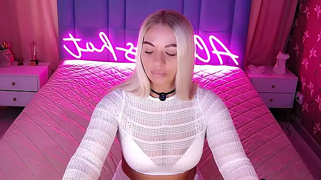 AllwaysHotJ online show from 04-12-26, 02:16