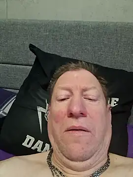 Snapshot of tomtom111111 chatting on 01-11-26, 09:58 tomtom111111 online show from 01-11-26, 09:58