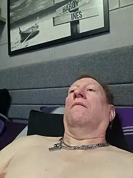 Snapshot of tomtom111111 chatting on 02-01-26, 11:53 tomtom111111 online show from 02-01-26, 11:53