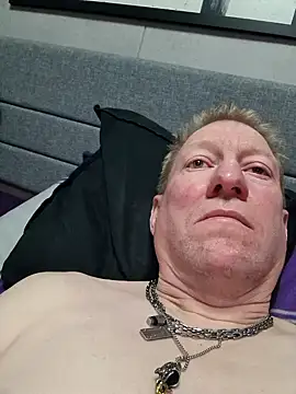 Snapshot of tomtom111111 chatting on 02-26-26, 05:01 tomtom111111 online show from 02-26-26, 05:01