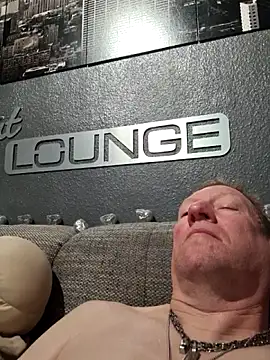 Snapshot of tomtom111111 chatting on 03-01-26, 10:12 tomtom111111 online show from 03-01-26, 10:12