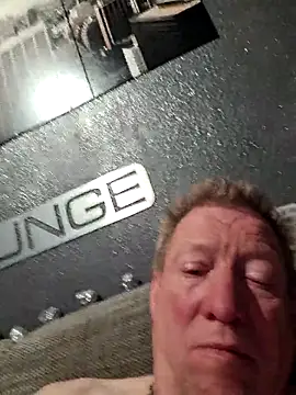 Snapshot of tomtom111111 chatting on 03-13-26, 07:42 tomtom111111 online show from 03-13-26, 07:42