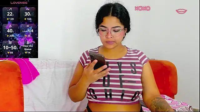 moana taylor online show from 04-10-26, 12:43