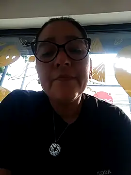 Snapshot of Gatubela212 chatting on 02-07-25, 04:27 Gatubela212 online show from 02-07-25, 04:27