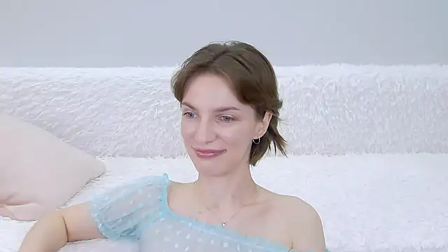 Beauty Alex online show from 01-14-26, 02:28