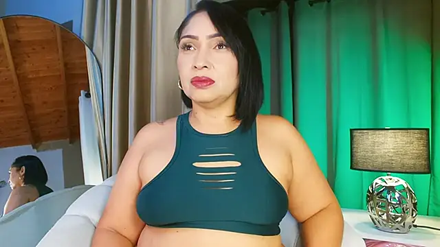 Madissononee online show from 10-23-25, 01:49