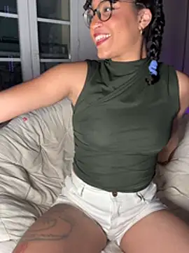 Lauyako online show from 04-17-26, 02:42