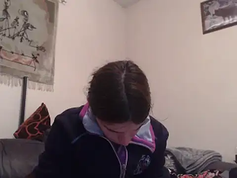 Geile-Luna online show from 10-27-25, 08:02