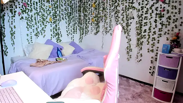 violeta milleer online show from 11-23-25, 05:13