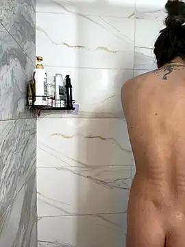 Snapshot of lilly_sweett chatting on 12-01-25, 11:21 lilly sweett online show from 12-01-25, 11:21