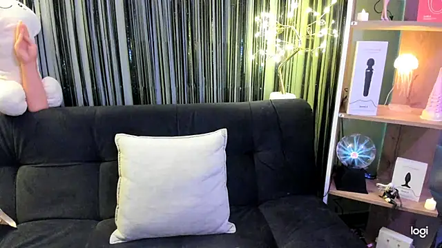 lilly sweett online show from 02-23-26, 11:02