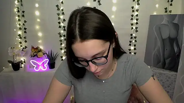 SweetPrincess  online show from 02-25-25, 04:42