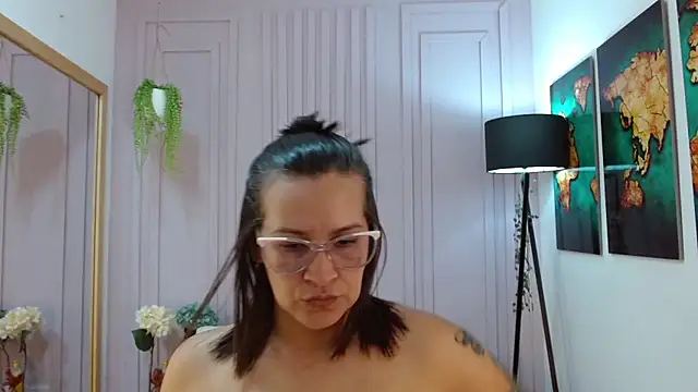 Britney taylor  online show from 01-23-25, 09:39