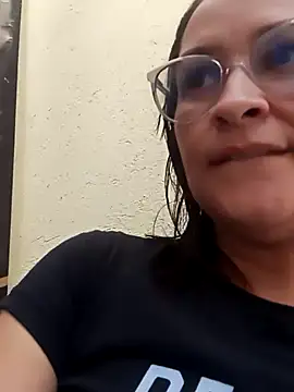 Britney taylor  online show from 02-17-25, 07:31