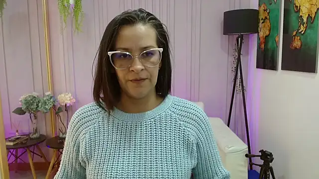 Britney taylor  online show from 03-14-25, 06:39