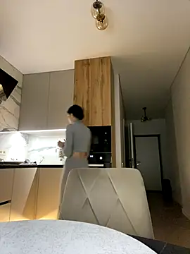 little belucci online show from 11-27-25, 01:46