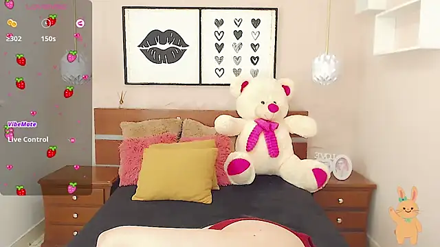 Snapshot of miss_linda_ chatting on 01-07-25, 01:57 miss linda online show from 01-07-25, 01:57