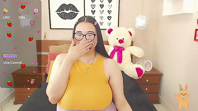 Snapshot of miss_linda_ chatting on 01-21-25, 04:48 miss linda online show from 01-21-25, 04:48