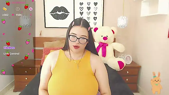 Snapshot of miss_linda_ chatting on 01-21-25, 07:50 miss linda online show from 01-21-25, 07:50