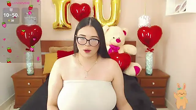 Snapshot of miss_linda_ chatting on 02-10-25, 09:04 miss linda online show from 02-10-25, 09:04