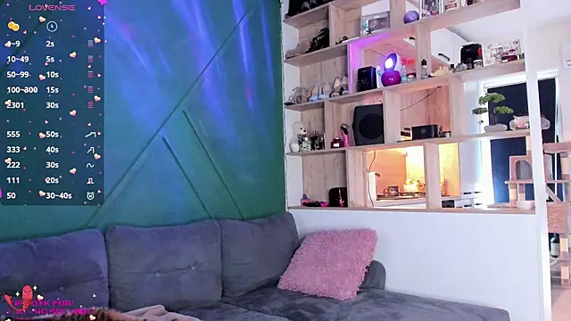  alleyesonme  online show from 03-13-25, 12:02