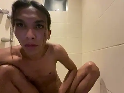 Snapshot of DirtyJudi chatting on 01-27-25, 04:33 DirtyJudi online show from 01-27-25, 04:33