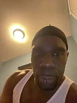Snapshot of Bigdickbandit205 chatting on 05-18-26, 10:10 Bigdickbandit205 online show from 05-18-26, 10:10