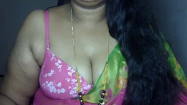 Snapshot of Nithya_forever chatting on 11-23-25, 05:24 Nithya forever online show from 11-23-25, 05:24