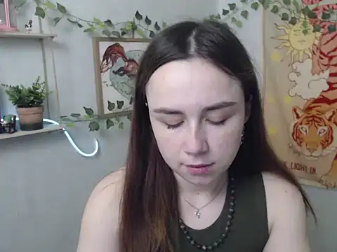 Snapshot of VeryVeryVeryShy_ chatting on 04-30-26, 05:36 VeryVeryVeryShy online show from 04-30-26, 05:36