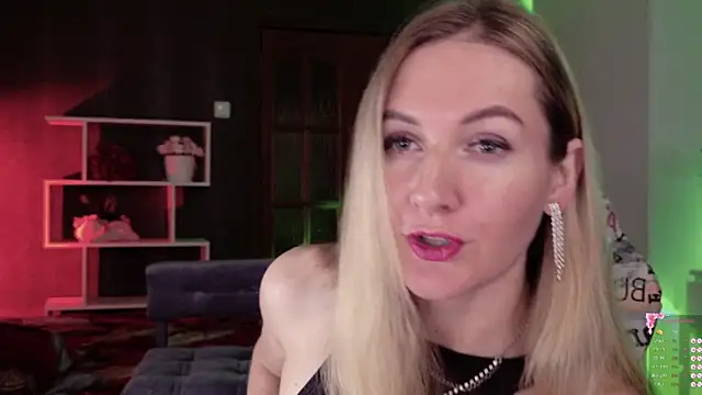 Snapshot of Hello_Lisha chatting on 10-21-25, 09:21 Hello Lisha online show from 10-21-25, 09:21