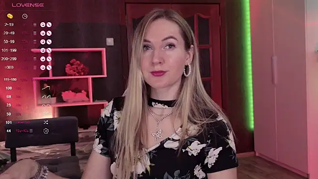 Snapshot of Hello_Lisha chatting on 11-17-25, 09:04 Hello Lisha online show from 11-17-25, 09:04