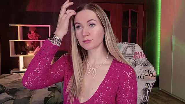 Snapshot of Hello_Lisha chatting on 12-03-25, 08:12 Hello Lisha online show from 12-03-25, 08:12