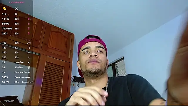 Bigcock 21cm  online show from 02-26-25, 03:52