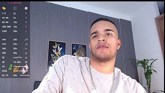 Bigcock 21cm  online show from 03-18-25, 07:53