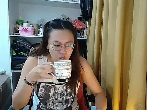 Snapshot of crizzybel chatting on 03-26-26, 06:13 crizzybel online show from 03-26-26, 06:13