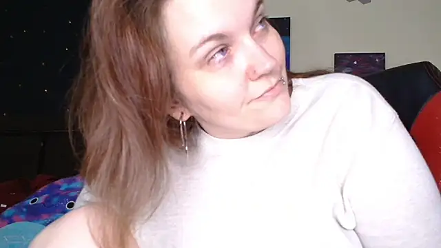 Snapshot of ToxicLilly chatting on 12-14-25, 10:20 ToxicLilly online show from 12-14-25, 10:20