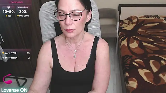 Snapshot of BelovedLady chatting on 02-10-25, 05:52 BelovedLady online show from 02-10-25, 05:52
