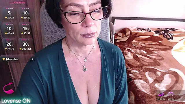Snapshot of BelovedLady chatting on 02-24-25, 12:59 BelovedLady online show from 02-24-25, 12:59