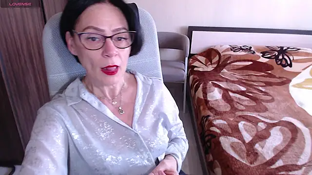 Snapshot of BelovedLady chatting on 03-03-25, 02:37 BelovedLady online show from 03-03-25, 02:37