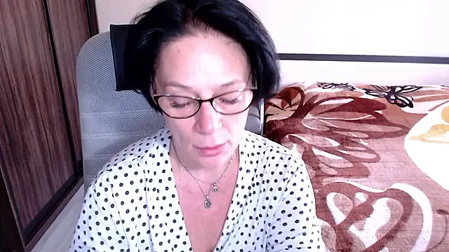Snapshot of BelovedLady chatting on 03-06-25, 05:35 BelovedLady online show from 03-06-25, 05:35