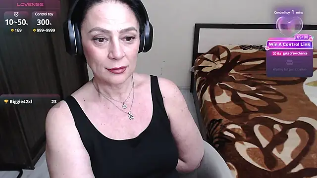 Snapshot of BelovedLady chatting on 03-22-25, 10:26 BelovedLady online show from 03-22-25, 10:26