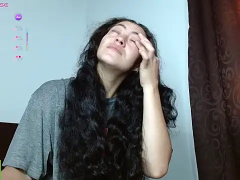 Olivia Bright online show from 04-29-26, 06:36