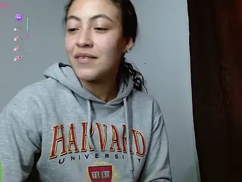 Snapshot of Olivia_Bright chatting on 05-01-26, 09:08 Olivia Bright online show from 05-01-26, 09:08
