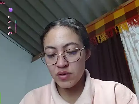 Snapshot of Olivia_Bright chatting on 05-21-26, 10:33 Olivia Bright online show from 05-21-26, 10:33