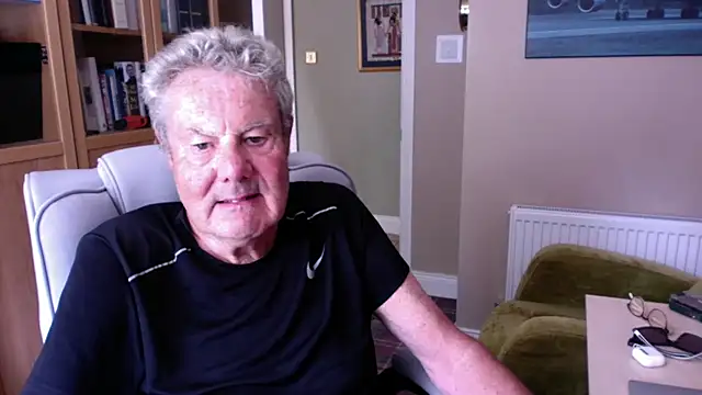 Snapshot of Oldpistolpete chatting on 07-28-26, 02:05 Oldpistolpete online show from 07-28-26, 02:05
