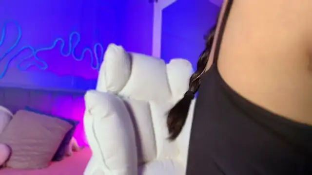 Sofly s online show from 04-22-26, 11:45