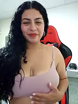 Mary pinkish online show from 02-13-26, 02:51