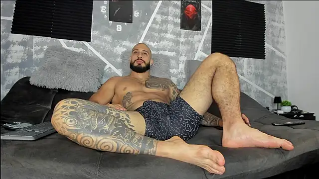 leonidas 18k online show from 03-04-26, 03:12